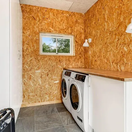 Bv328-blavand-karl-postsvej-11-a Feriehus