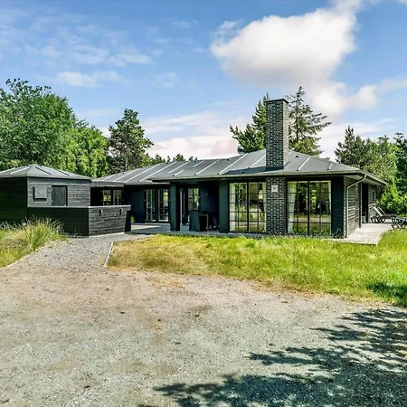 Semesterbostad Bv328-blavand-karl-postsvej-11-a