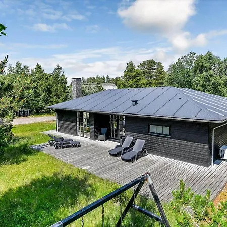 Bv328-blavand-karl-postsvej-11-a Feriehus *